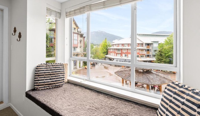 Bear Lodge One Bedroom by MVA