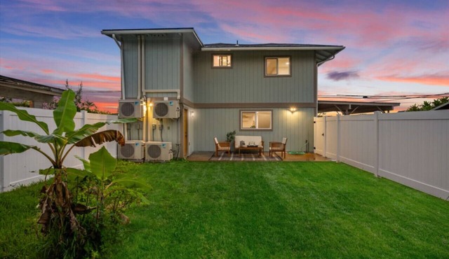 Beautifully Remodeled 3/2 space in Wahiawa Heights