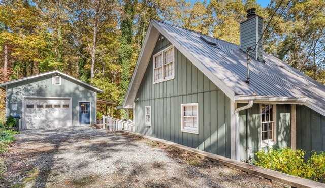 Cabin Fever - Game Room/3-King Beds/Dog - Friendly/Hot Tub!