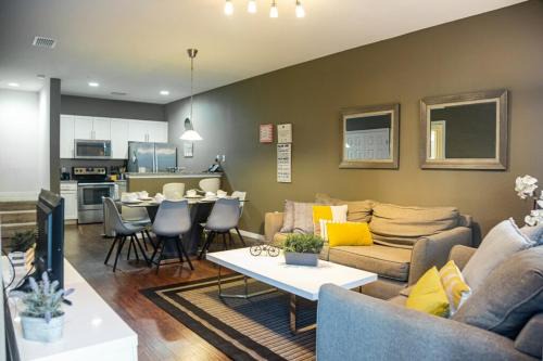 Charming decorated 3BED at West Lucaya Resort 55