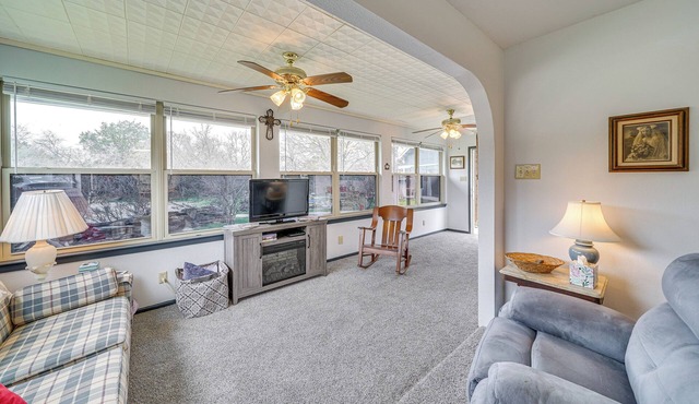Cozy Kerrville Guest Cottage Near Guadalupe River!