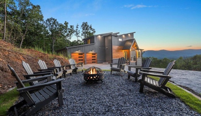 Dahlonega Estate