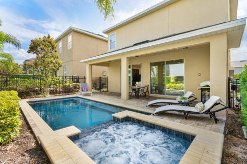 Encore Resort 5 Bedroom Home with Pool 2403