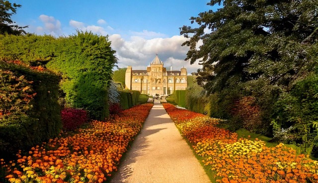 Experience the epitome of English elegance at English Countryside Estate.