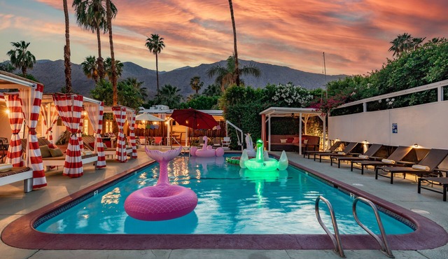 Float Palm Springs