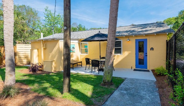 Folly Vacation Laid Back Casual Beach Bungalow 209-B