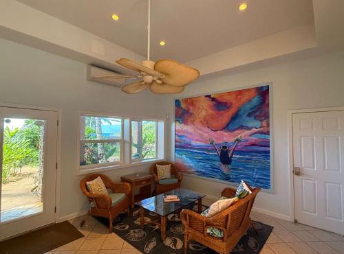 Half Off 3 BR Bed & Breakfast Steps from the Beach with AC
