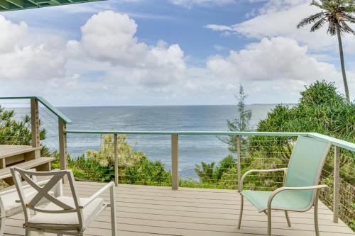 Hilo Home with Private Deck and Stunning Ocean Views!