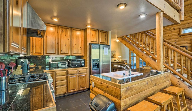 Home w/Indoor Pool in South Lake Tahoe!