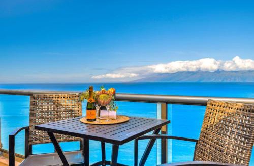 Kahana Apartment | KBM Resorts FREE CAR Sands of Kahana Ocean view 3-Bedroom Condo Penthouse Recently Remodeled SOK-292