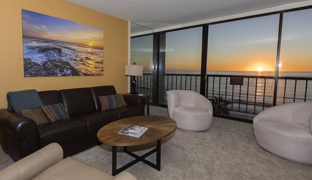 Oceanfront Luxury Condo, Sounds of the Surf, Beautiful Sunsets