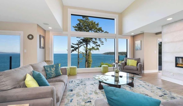 Oceanfront Oasis Luxury Family Retreat