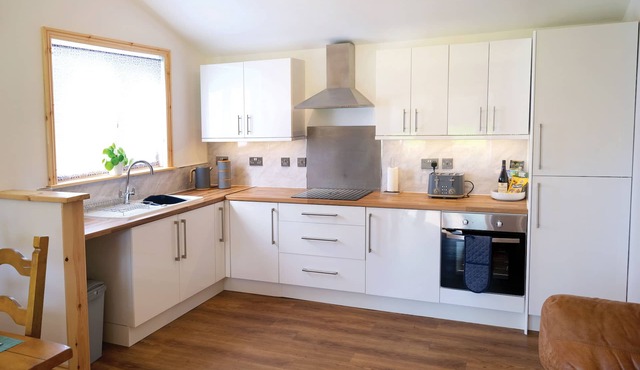 Pen Dragon - 2 Bed Cottage - Penclawdd