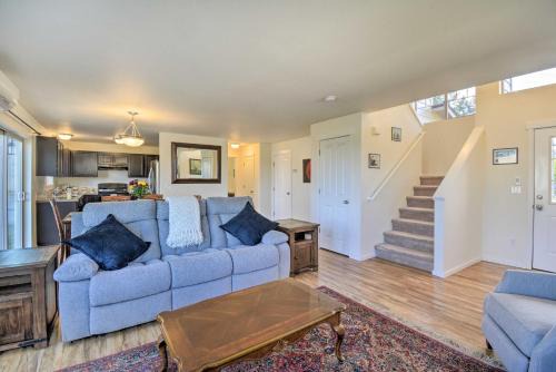 Pet-Friendly Poulsbo Abode with Mountain Views!