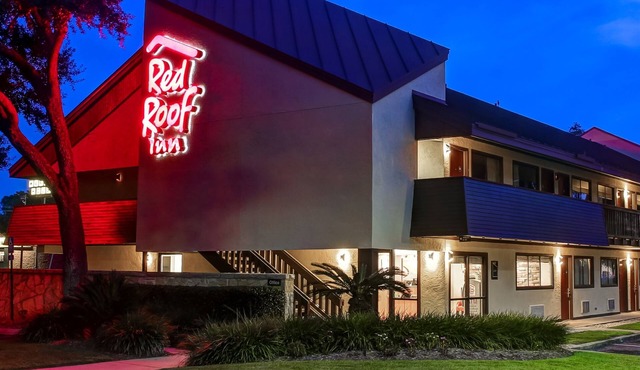 Red Roof Inn Pensacola – I-10 at Davis Highway