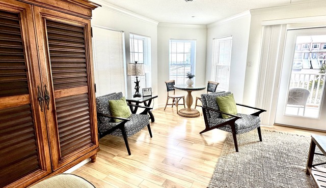 Sea La Vie 2 Bedroom Townhouse by RedAwning