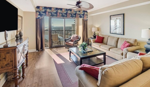 Spectacular Oceanfront Retreat: 3-Bedroom Condo