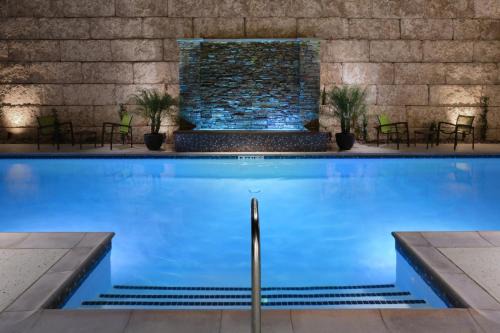 SpringHill Suites by Marriott San Antonio Northwest at The RIM