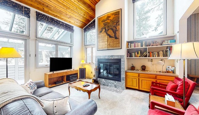 Stone Creek Lodge