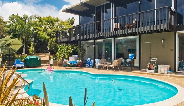 Sun Splashed days, Warm Smiles when you stay in our guest house.