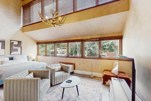 Tamarron Lodge #753