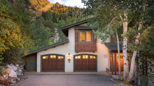 Valley View Retreat
