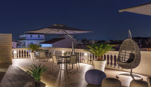 VI SUITES