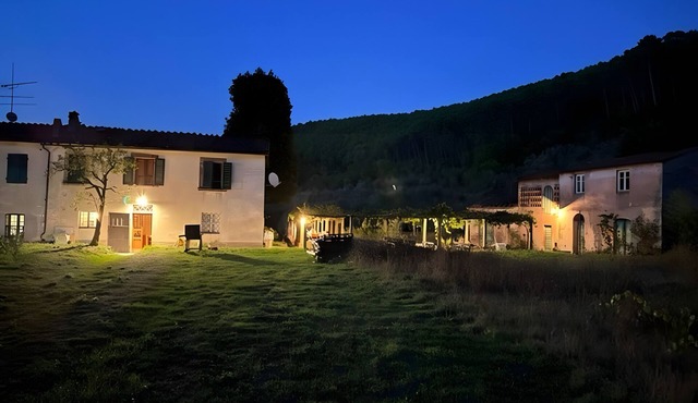Villa 'Tuscany Charme Coselli Restored' with Private Pool, Private Garden and Wi-Fi