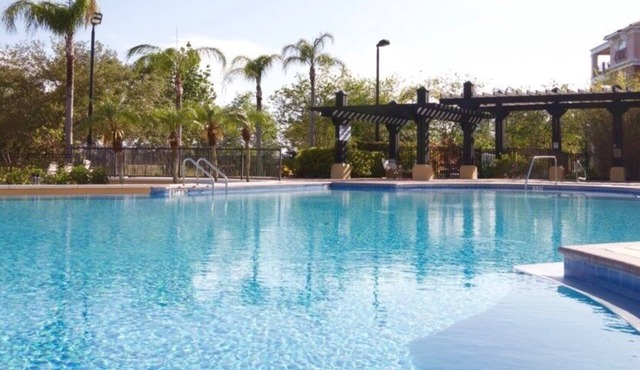 Vista Cay Magic 3 Bedroom Condo by RedAwning