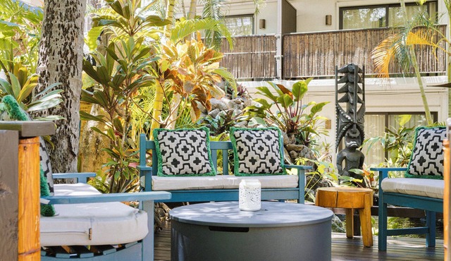 White Sands Hotel